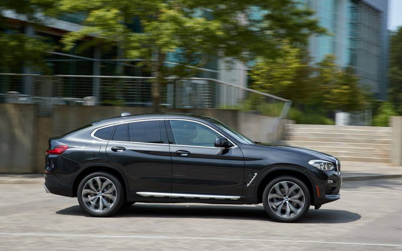 Comparison - BMW X4 xDrive30i 2020 - vs - Jeep Wrangler Rubicon 2019 ...